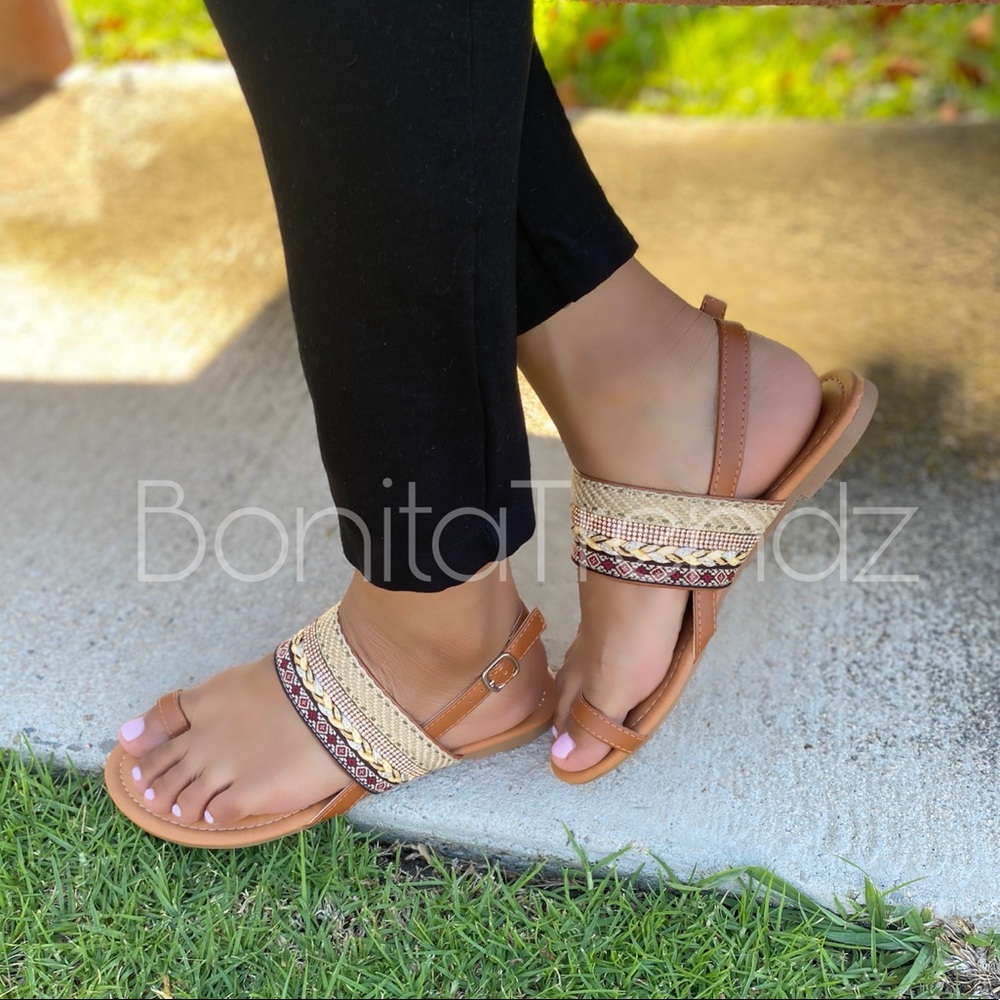 Vegan Tribal Style Toe Sandals - Picture 4 of 8